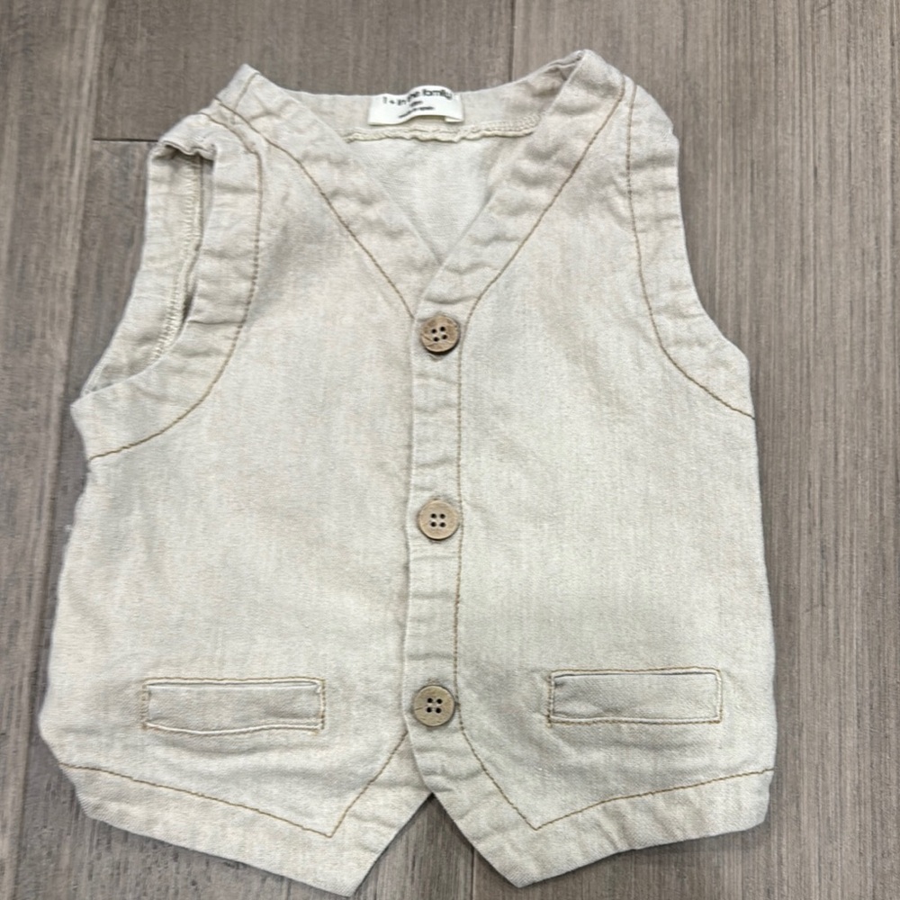 1+ In The Family Cream Vest with V-Neck and Structured Design